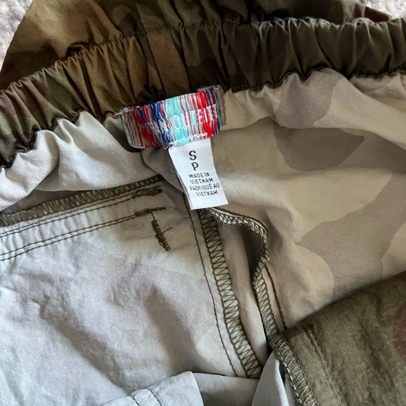 UO Camo Track Pant - S - Picture 4 of 7